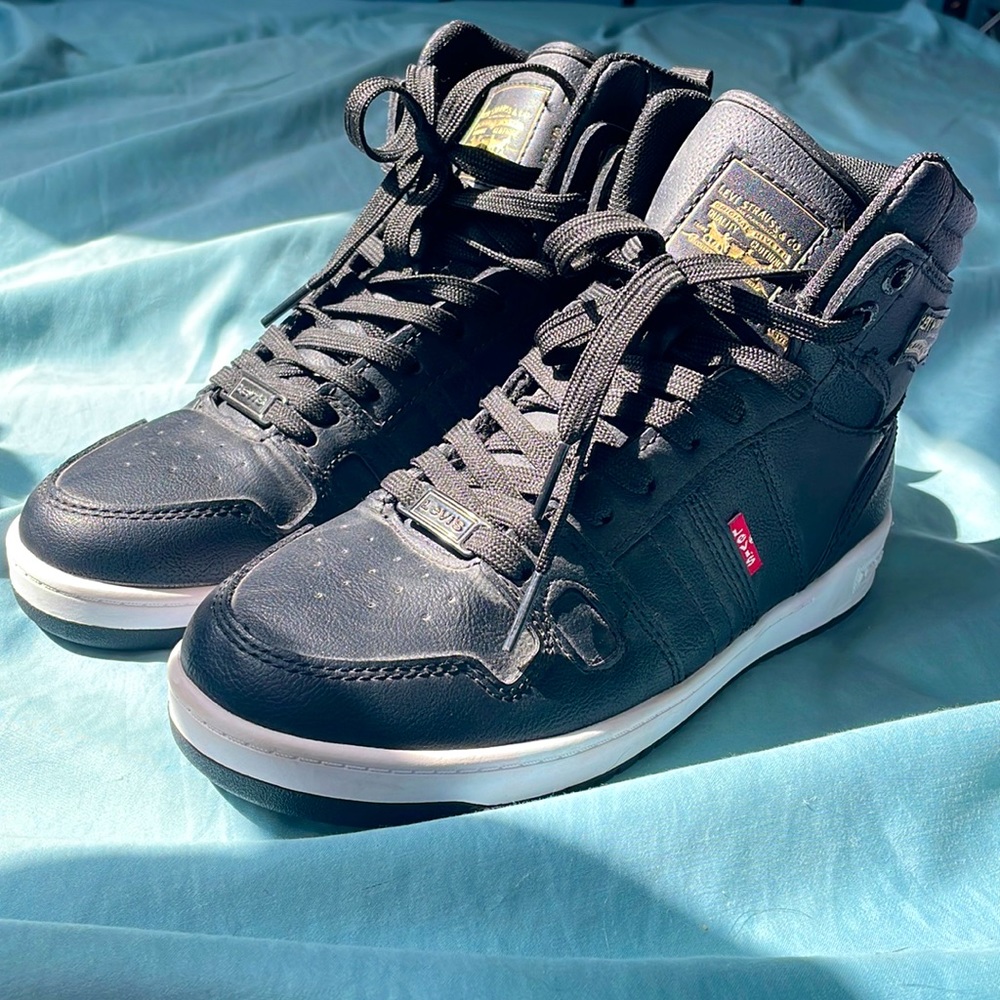 Levi shoes